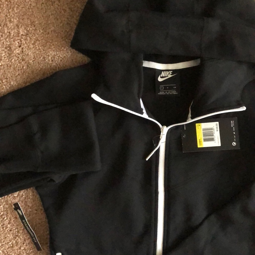 Nike Jacket - Picture 3 of 3